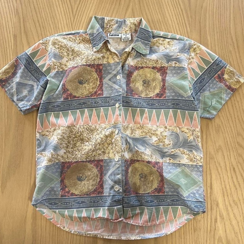 Vintage 90s Capacity Abstract Pattern Button Up Shirt